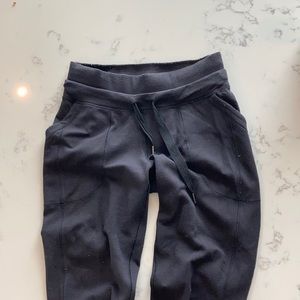 Lululemon black joggers